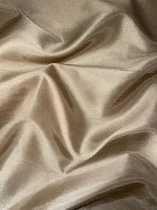 1 mtr Gold Satin Rücken Polyester Rohseide Stoff 58” breit (147cm) - Bild 1 von 3