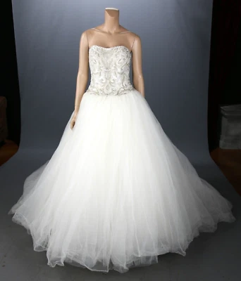 Demetrios White Tulle Crystal Sweetheart Strapless Ball Gown Wedding Dress sz 6 - Image 1 of 3