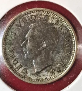 1942 Great Britain Silver Threepence – King George VI–WWII Era–FREE SHIP (6-55) - Picture 1 of 2