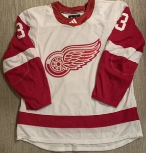 CAMISETA DE HOCKEY Adidas para hombre adizero alas rojas Talla 52 NUEVO AD01719M-A - Imagen 1 de 4