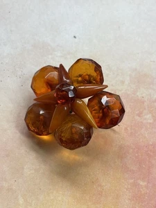 ANTIQUE EDWARIAN NATURAL AMBER BROOCH 4 CM DIAMETER 1900S - Picture 1 of 11