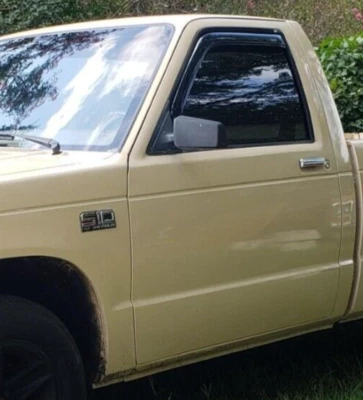 Вентиляционные козырьки для защиты от дождя AVS в канале для Chevy S10 GMC S15 1982-1993 годов выпуска - Изображение 1 из 4