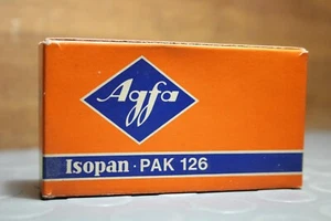 Versiegelter Rullino Agfa Isopan Pak 126 22 Din 125 Asa Schwarz Weiß Scanza 1973 - Bild 1 von 6