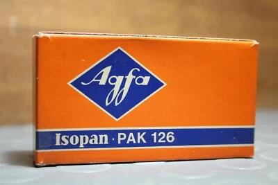 Rollo sellado Agfa Isopan Pak 126 22 din 125 Asa blanco negro Scanza 1973 Foto 1 de 4