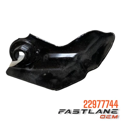 2018-2024 CHEVROLET EQUINOX, GMC TERRAIN LEFT FENDER BRACKET NEW OEM 22977744 - Image 1 of 4