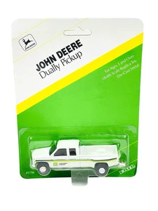 #5796 Ertl John Deere GMC Dually 4WD Pick-Up Truck ~ 1995 Sealed Die Cast 1:64 - Picture 1 of 6