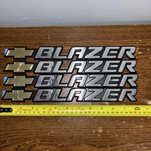 New with defects CHEVROLET BLAZER EMBLEM LOGO BADGE lot of 4 - Bild 1 von 9