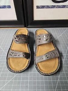NAOT Footwear Women's Cornet Sandal Foggy Gray Leather/Glass Silver 36/L5 - Picture 1 of 15