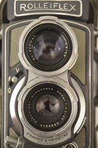 De colección - Rollei Rolleiflex Grey Baby, cámara TLR 4x4, lente Schneider 3,5/60 con estuche - Imagen 1 de 20