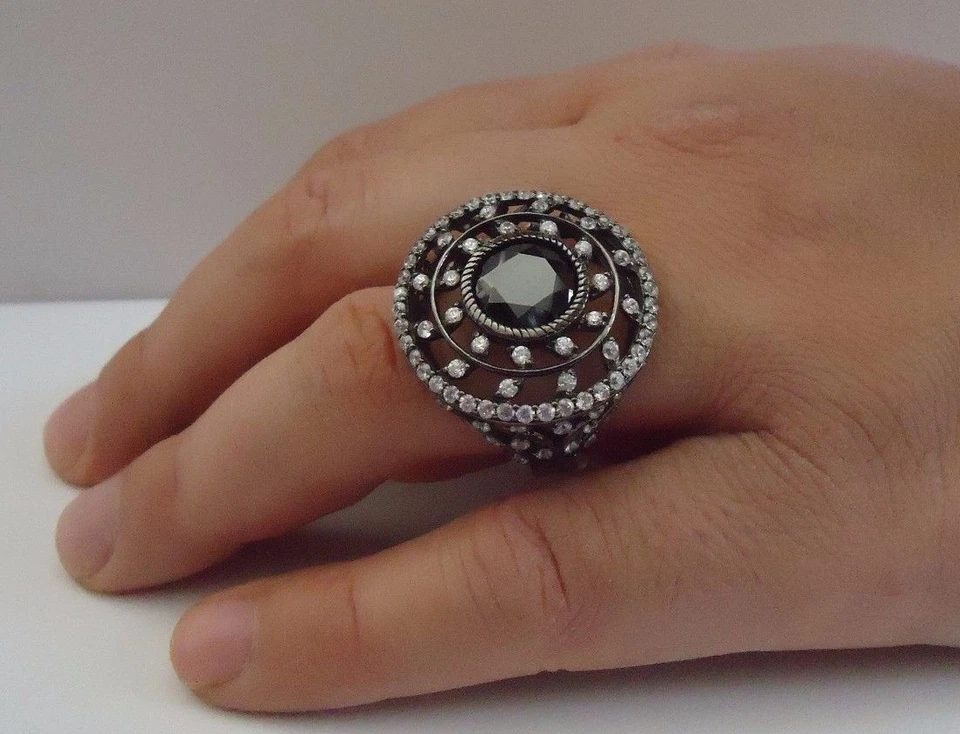 VINTAGE DESIGN RING  BLK/WHT LAB SIMULATED DIAMONDS/ SZ 7,8,9 / STERLING SILVER  - Image 1 of 1