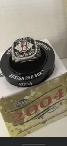 BOSTON RED SOX WORLD SERIES CHAMPIONSHIP RING SGA 2004 @FENWAY PARK NIB MINT WOW Cover
