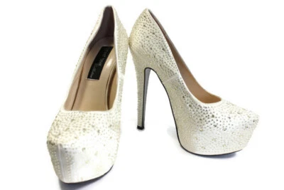Highest Heel Collection Giselle Gold Satin Platform Pump Classy Heels Size-5 - Image 1 of 4