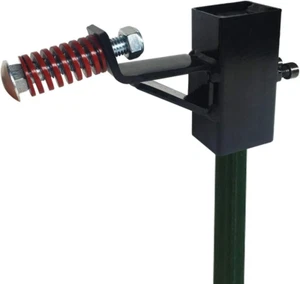 Highwild T-Post Target Hanger - T Post 2x4 Bracket Target Mount - AR500 Steel Go - Picture 1 of 7