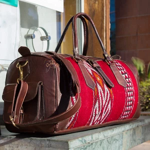 Bolso de viaje de cuero alfombra vintage rojo marroquí ambos sexos | Hecho a mano con lana - Imagen 1 de 8