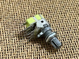 8x mini Dual Potentiometer B50K 16mm Linear PC mount - Picture 1 of 2