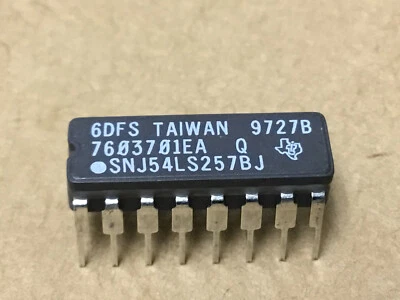 (1 PC) T.I.  SNJ54LS257BJ Multiplexor 1 Elemento Bipolar 3-ST 8-IN 16-Pin CDIP Foto 1 de 2