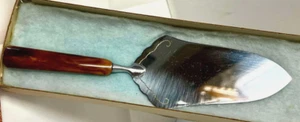 Vintage Stainless Steel Cake Pie Server Bakelite Handle Mid 20th Century - Picture 1 of 5