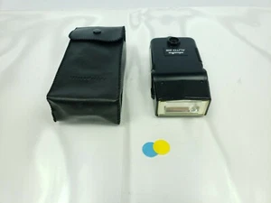 Minolta Auto 28 swivel Flash with case - Picture 1 of 4
