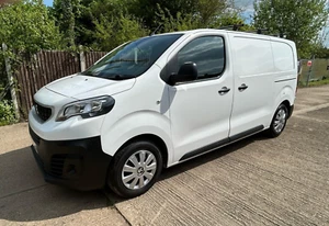 2020 Peugeot Expert 1.5 BlueHDi 1000 Professional Van MWB Euro 6 s/s 100 bhp - Picture 1 of 17