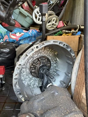 Mercedes Benz E55 AMG 2001 transmisión automática de 5 velocidades 7226360 120085 millas  Foto 1 de 4