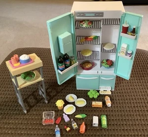 HTF Barbie Casa Realistico Frigorifero e Carrello Cucina Playset 2006 K8611 Mattel - Foto 1 di 8