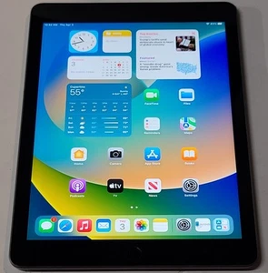 Apple iPad 6. Gen A1893, 32GB, Wi-Fi, 9,7, Space Grau :IA512 - Bild 1 von 11