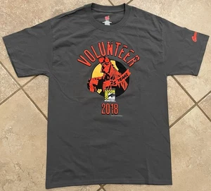 2018 Comicon San Diego Volunteer Tshirt Gray Medium Hellboy New Without Tag - Picture 1 of 12