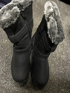 Neu Cushion Walk Größe 6 Stiefel Reißverschluss an der Seite Schnalle Design  - Bild 1 von 4