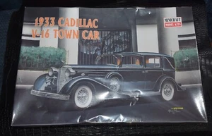 MINICRAFT 1/16 Scale 1933 Cadillac Town Car Model Kit 11208 Brand NEW Vtg 97 - Picture 1 of 4