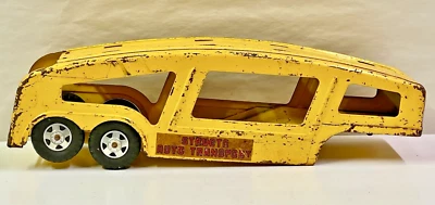 Vintage Structo Car Transporter Semi Yellow Pressed Steel Trailer 16”L x 4.5”W - Image 1 of 4
