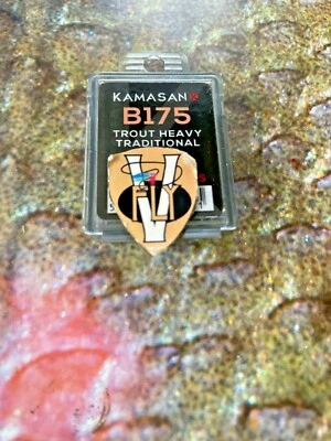 Packets of 25 Kamasan B175 Traditional Heavy Wire Trout Hooks Sizes 6 to 16  - Image 1 of 3