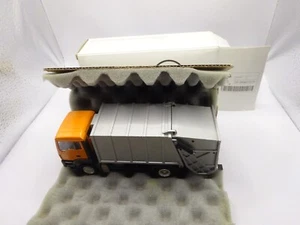 NZG Conrad: Camion Dei Rifiuti MAN In OVP, Metallo, Scala 1:50 (SSK92) - Foto 1 di 2