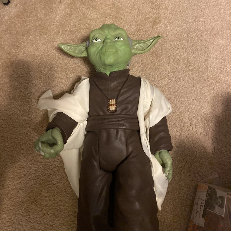 Фигурка Star Wars Legendary Jedi Master Yoda I 18 дюймов - Изображение 1 из 4