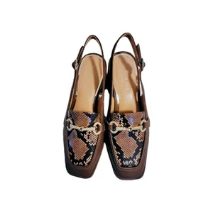 Mocasín Kenneth Cole Elina Shitake de cuero con tira trasera talla 6M - Imagen 1 de 10