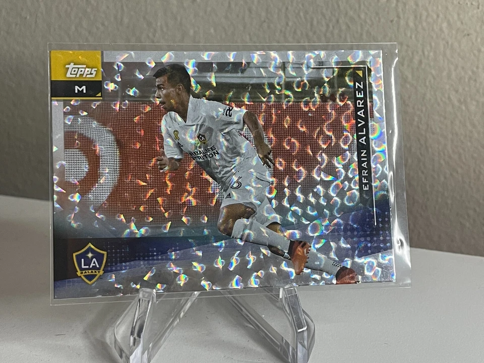 Efrain Alvarez ICY WHITE FOIL 2021 Topps MLS Major League Soccer 101 Mexico Holo - Image 1 of 2