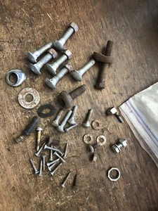 1947 1948 1949 1950 1951 1952 CHEVROLET GMC TRUCK General Hardware Genuine BOLTS - Foto 1 di 4