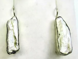 Beautiful 925 Sterling Silver Earring, Studded with Mother of Pearls - Picture 1 of 5