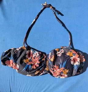 Bikiniset Protest GR L 40C dunkelblau Blumen Oberteil + 3 Hosen - Bild 1 von 11