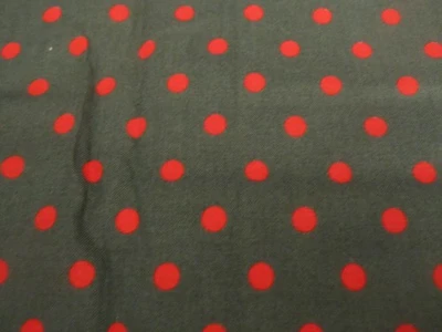 Tela Algodón Lunares Rojos en Verde Oscuro Pieza 1 yarda x 30" Foto 1 de 4