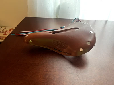 Sillín corto tallado Brooks B17 (miel) Foto 1 de 4