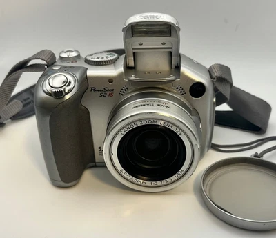 Canon PowerShot S2 IS 5MP Digital Camera | AS-IS | Powers On | LCD & Zoom OK - Image 1 of 4