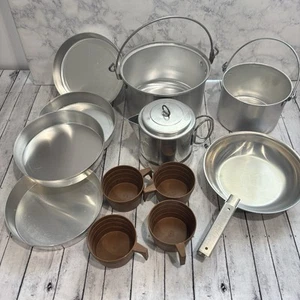 Vintage Aluminum Mirro M-4355-35 V 14 Piece Camp Cook Set 4 Plates  4 Cups - Picture 1 of 17