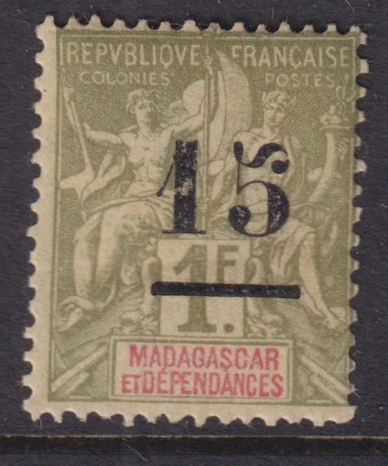Tableta MADAGASCAR, 1902, 15 en 1f. Oliva, bisagras pesadas. Foto 1 de 1