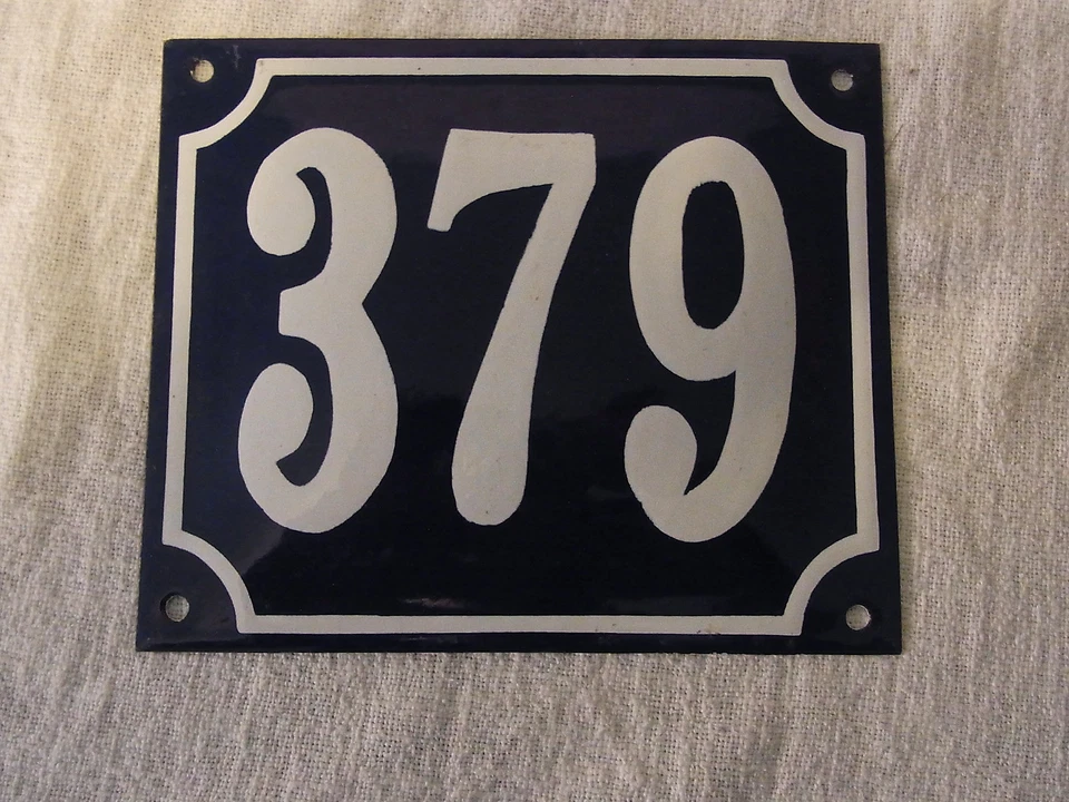 Placa de ferro e esmalte alemã antiga Blue House 379 #B - Imagem 1 de 1