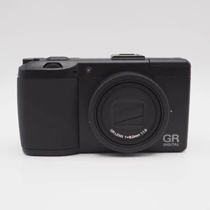 RICOH GR Digital III 10.0MP Compact Camera Black Charger, Battery - Picture 1 of 8