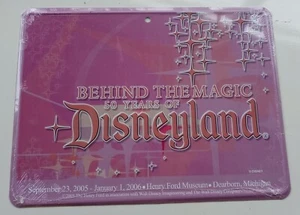 DISNEYLAND FIRMA 50 ANNI 50° ANNIVERSARIO Henry Ford Museum Metallo NUOVO SIGILLATO! - Foto 1 di 2