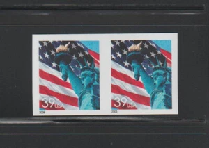 US ERROR Stamps #3981a Liberty, Flag: XF Die cut omitted coil pair!  MNH $150.00 - Picture 1 of 2