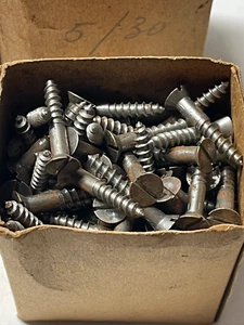 200 pezzi, 1,10 libbre viti per legno antico 5 mm x 30 mm NOS - Foto 1 di 2
