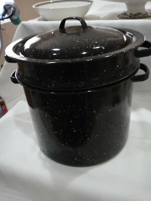 VTG Black Speckle Enamel Graniteware 9” Stock Pot Strainer Steamer Pasta Seafood - Image 1 of 4
