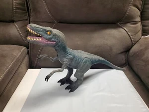 Action Figure - Velociraptors - 21" Long - 2014 - Picture 1 of 7